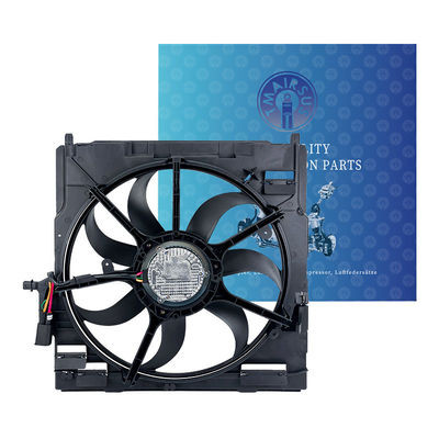 E70 รถยนต์ รีเดียเตอร์เย็นพัดลมมอเตอร์ด้วยไฟฟิวส์ที่สร้างขึ้นเพื่อความปลอดภัย